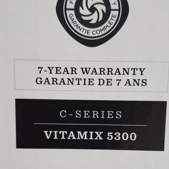 VITAMIX 5300. Remaining 2yr warranty included - Picture 2 of 3
